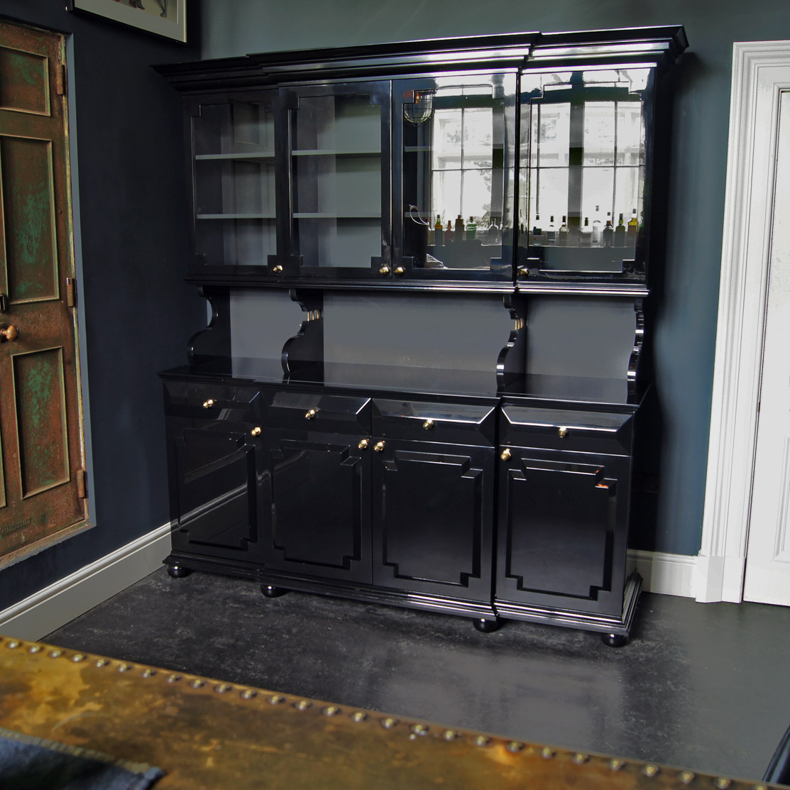 Henri's Black Polished Dresser